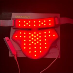 Solawave Neck & Chest Rejuvenating Mask